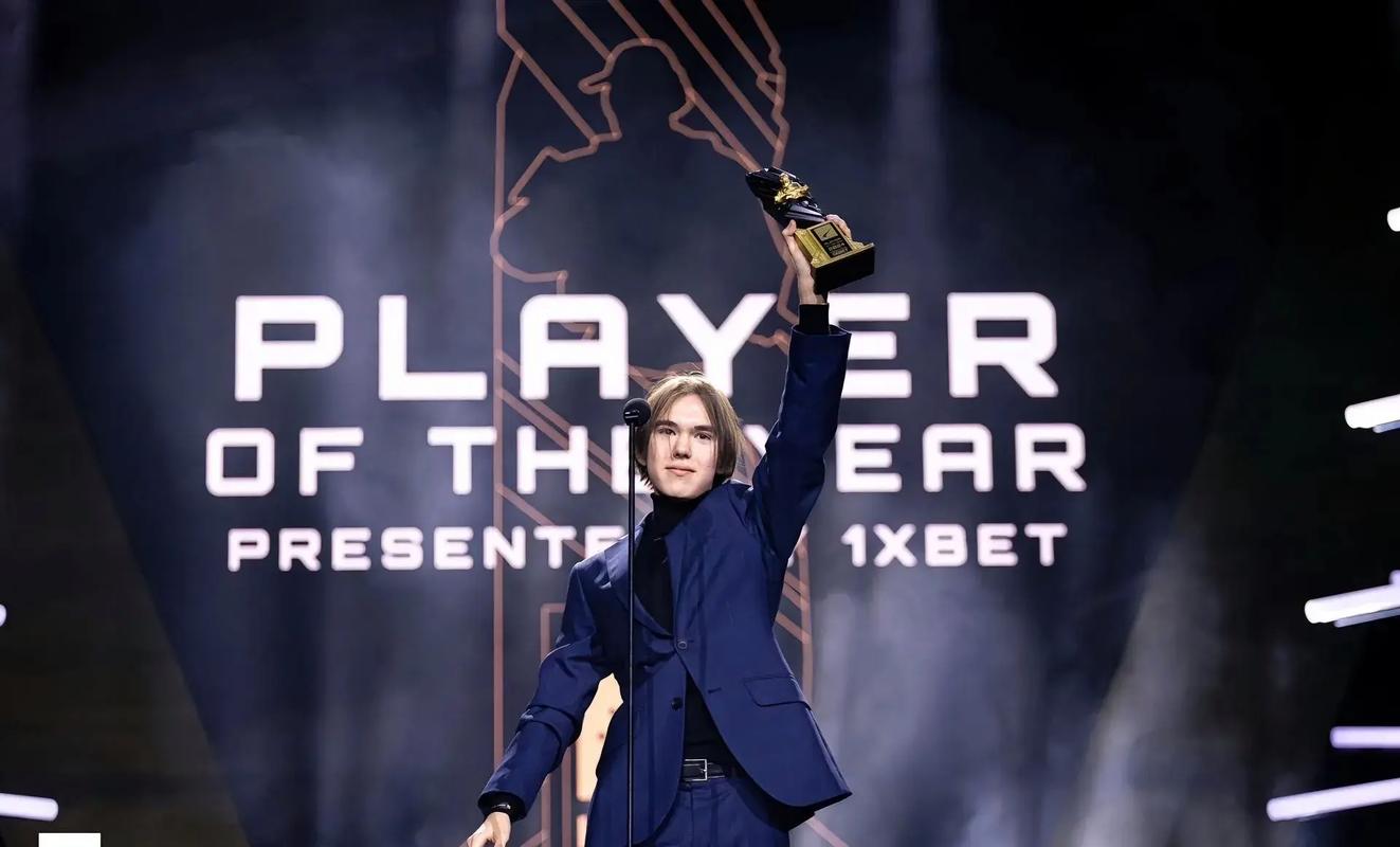 TES 2-0 GEN：全员发力复仇强敌，TES强势横扫GEN挺进四强！